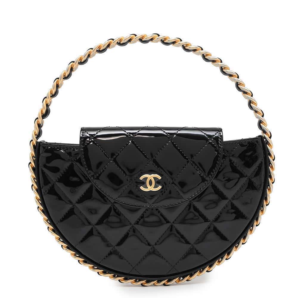 CHANEL Matelasse Hand Clutch BlackAP3585 Enamel