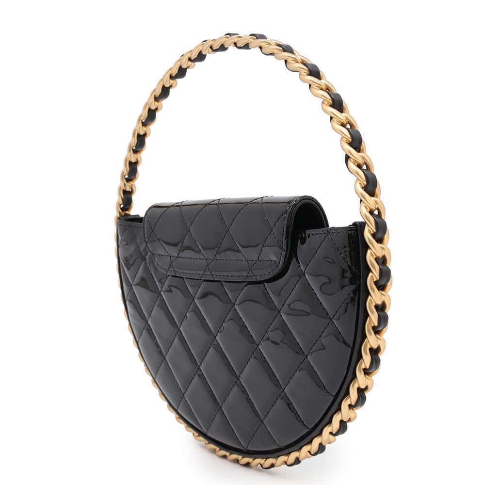 CHANEL Matelasse Hand Clutch BlackAP3585 Enamel
