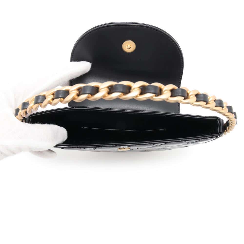 CHANEL Matelasse Hand Clutch BlackAP3585 Enamel