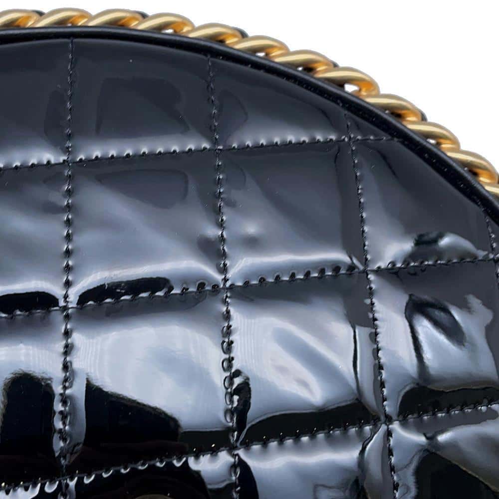CHANEL Matelasse Hand Clutch BlackAP3585 Enamel