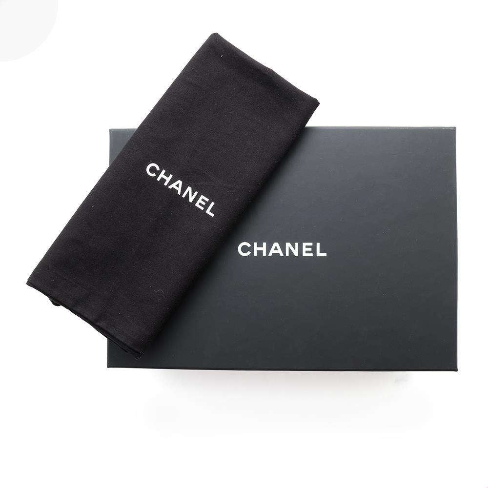 CHANEL ChainShoulder Bag Vanity Case Playing Cards BlackAP3079 Caviar Leather