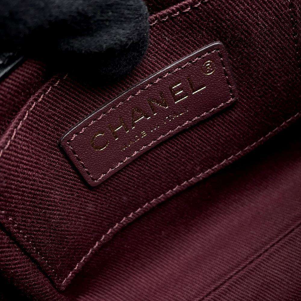 CHANEL V Stitch ChainShoulder Black Leather