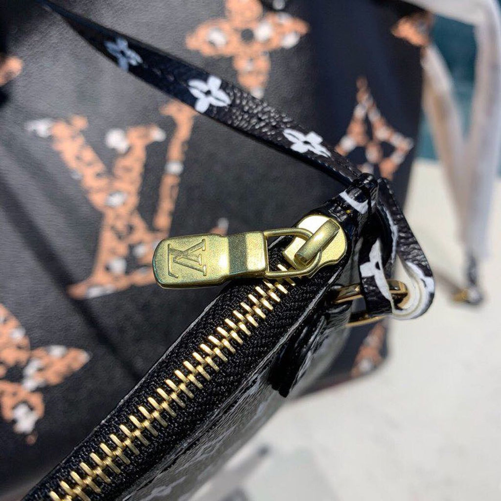 Louis Vuitton Neverfull MM Tote Bag Monogram Jungle Canvas Black For Women,  Shoulder Bags 12.2in/31cm Louis Vuitton M44676