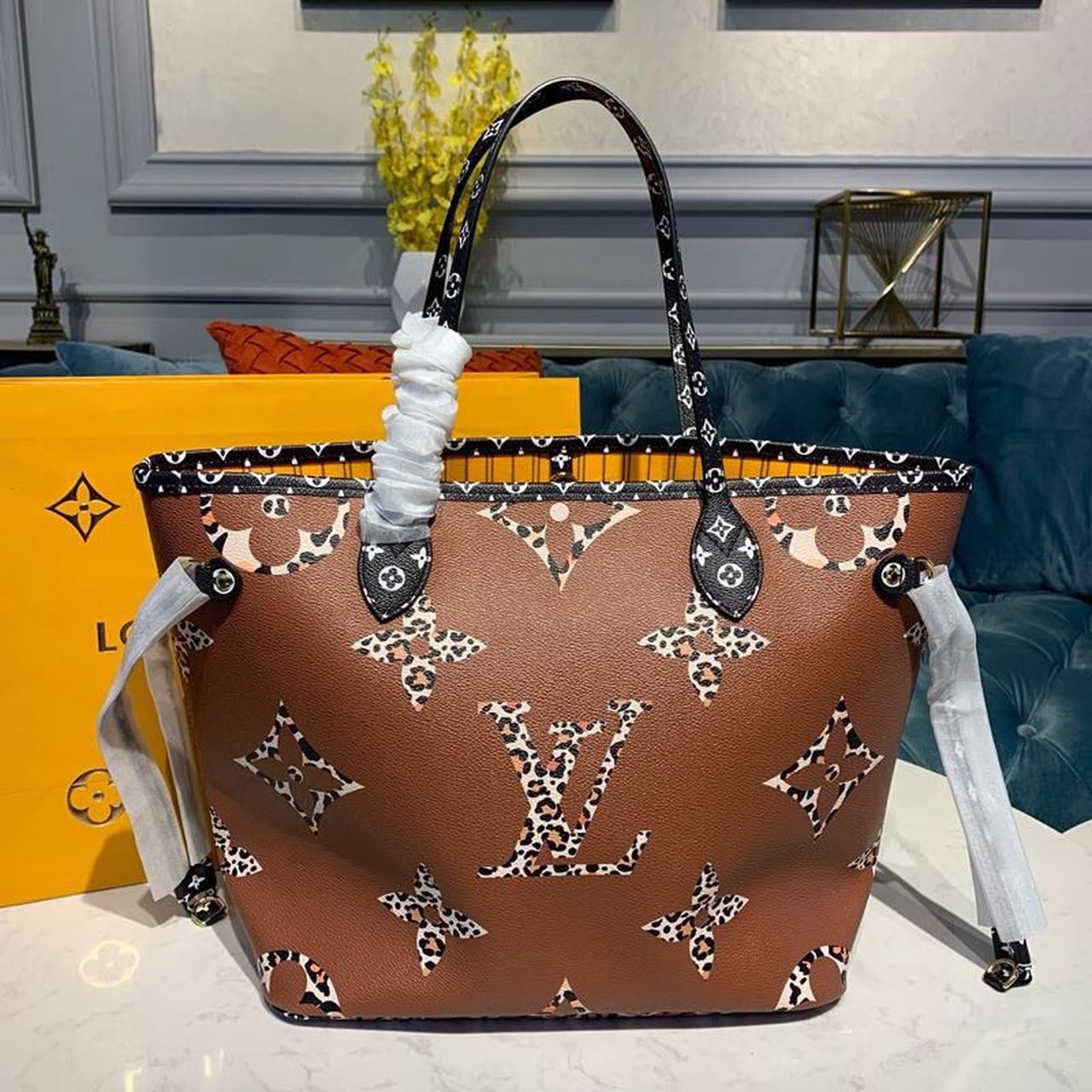 Louis Vuitton Neverfull MM Tote Bag Monogram Jungle Canvas Black For Women,  Shoulder Bags 12.2in/31cm Louis Vuitton M44676