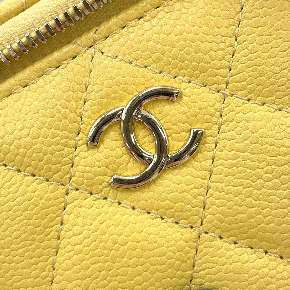 CHANEL Vanity ChainShoulder Bag YellowAP2624 Caviar Leather Size Mini