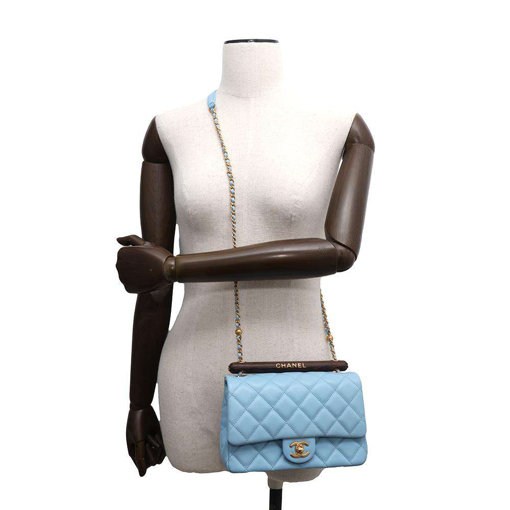 CHANEL Métiers d'Art Wood Handle ChainShoulder Bag Light BlueAS4151 Lambskin
