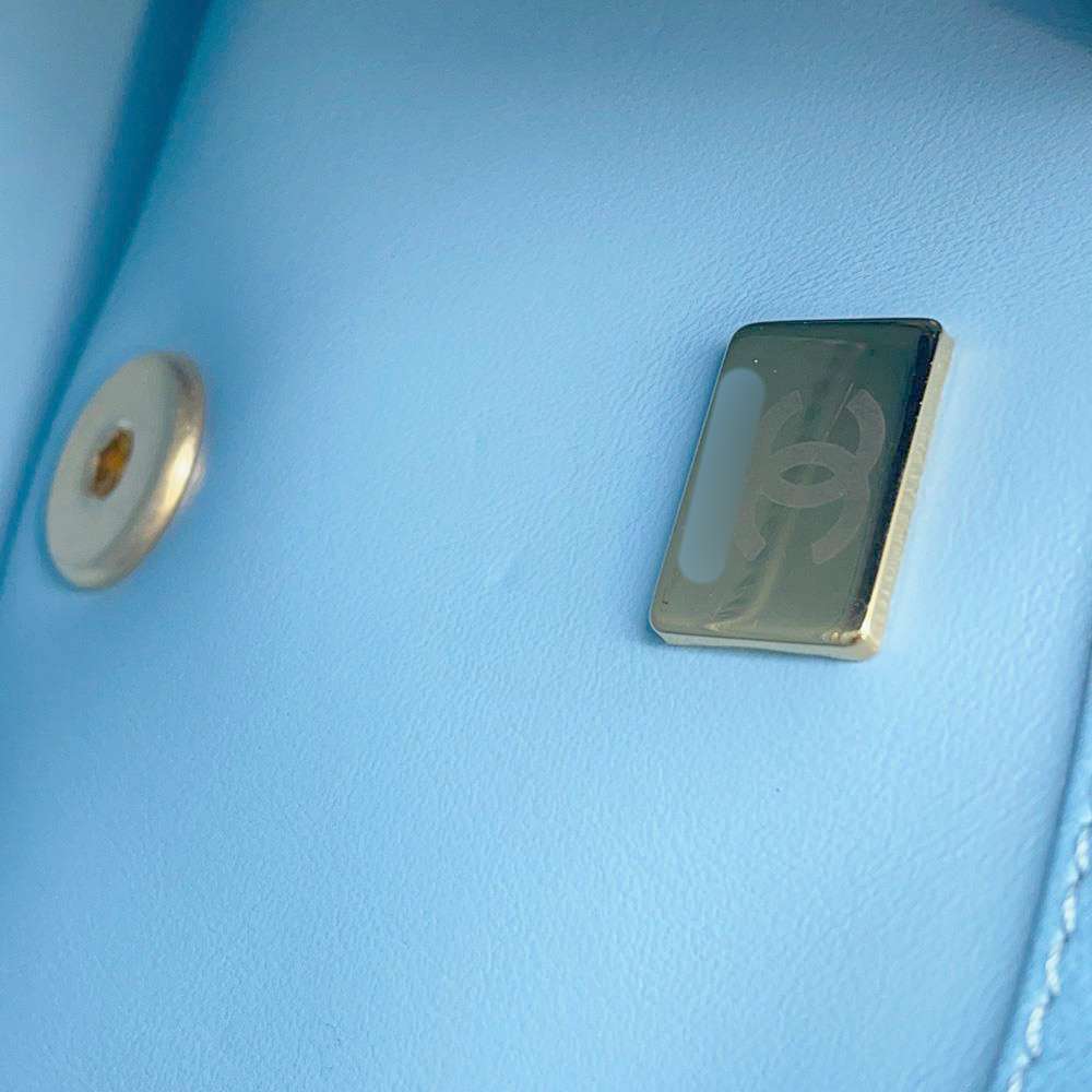 CHANEL Métiers d'Art Wood Handle ChainShoulder Bag Light BlueAS4151 Lambskin