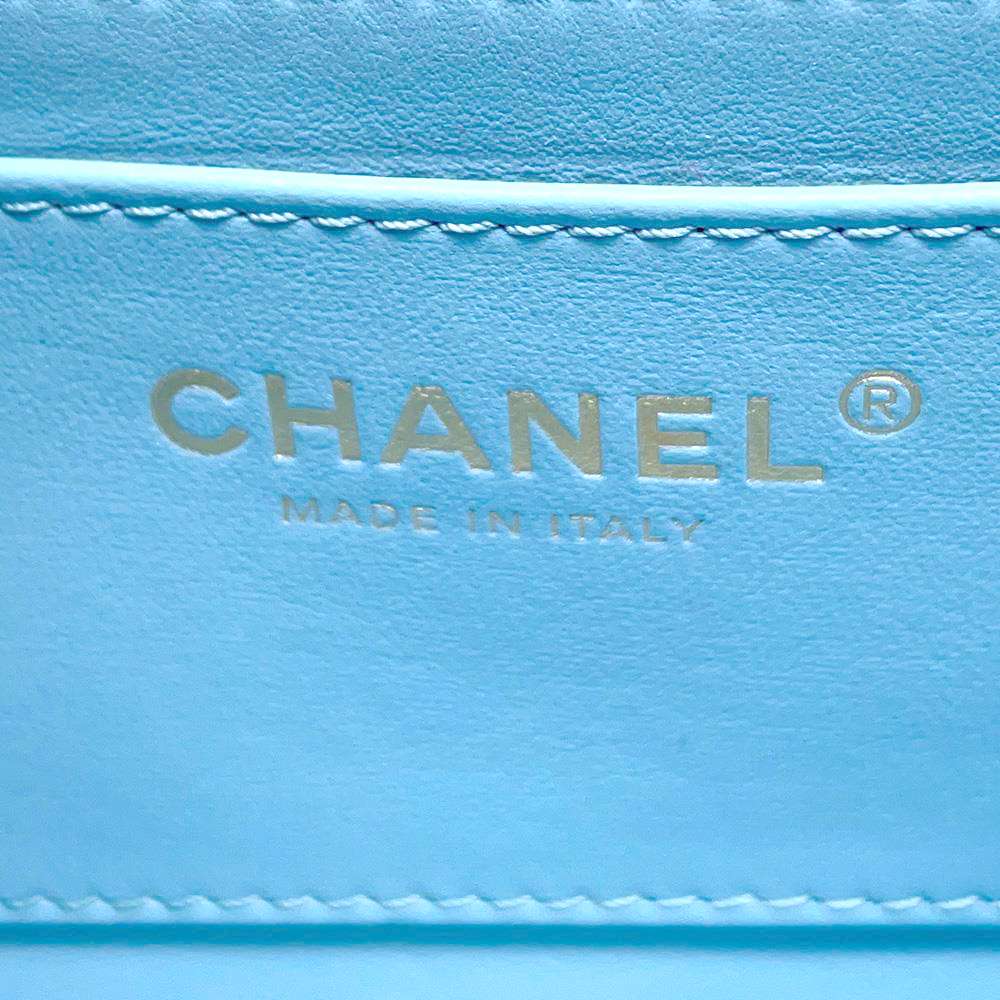 CHANEL Métiers d'Art Wood Handle ChainShoulder Bag Light BlueAS4151 Lambskin