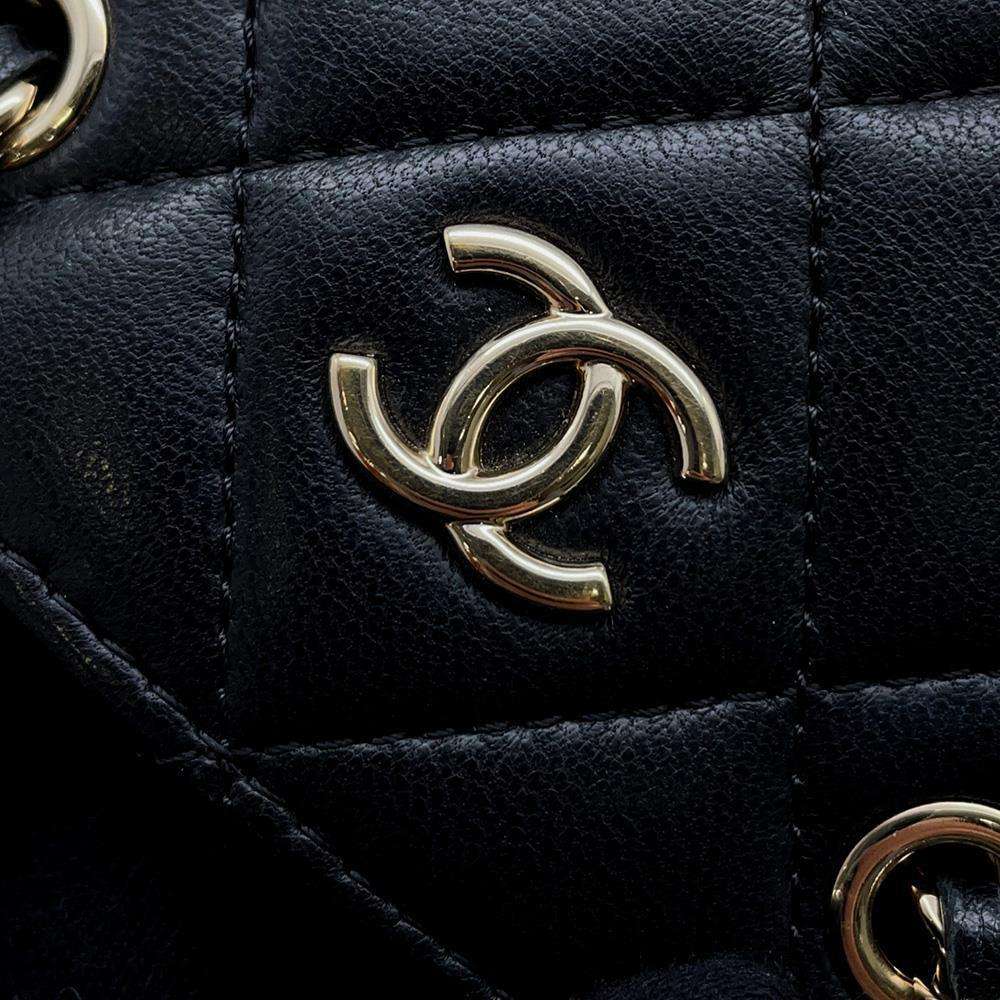 CHANEL Matelasse Mini Pochette ChainShoulder Bag BlackAP2547 Lambskin