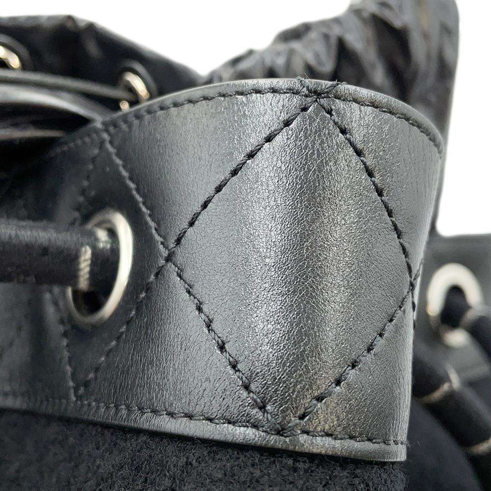 CHANEL Embroidery One Shoulder Bag Black/RedA57519 Wool  Calf Leather