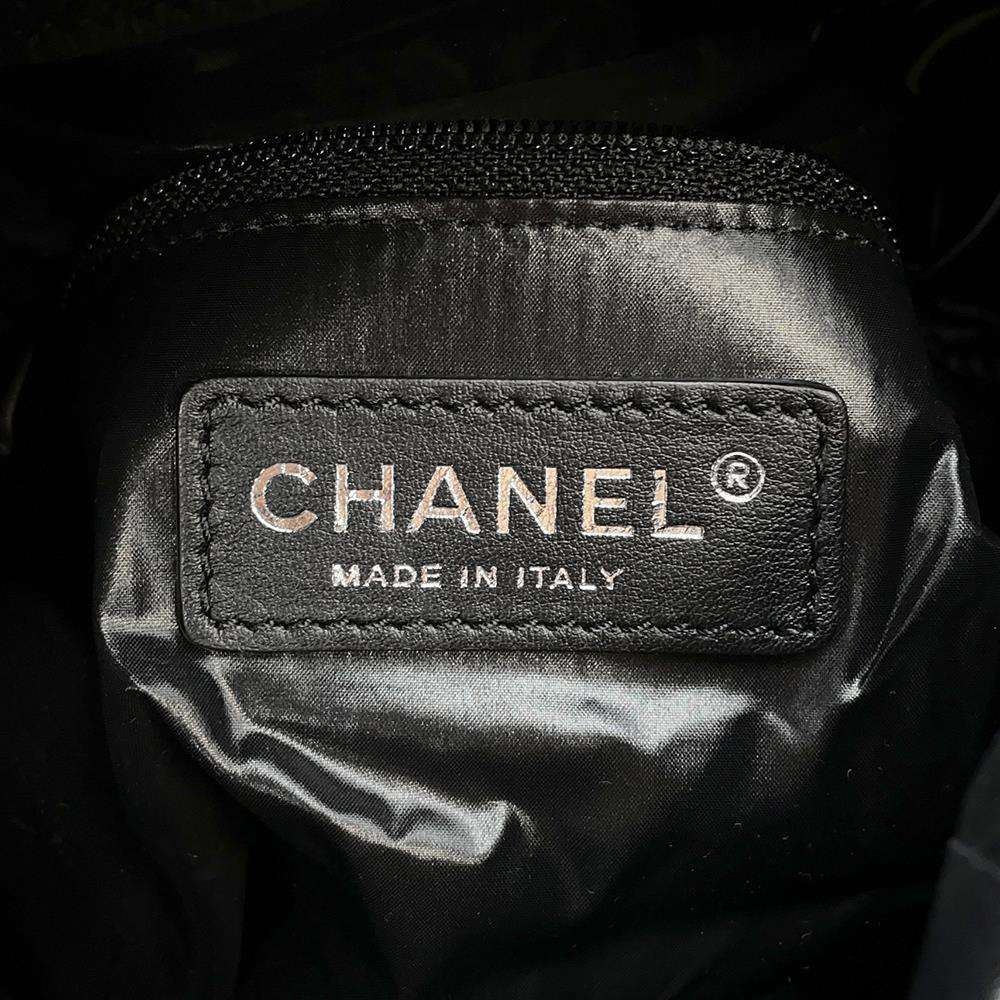 CHANEL Embroidery One Shoulder Bag Black/RedA57519 Wool  Calf Leather