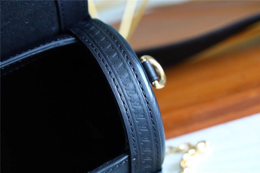 Louis Vuitton Papillon Trunk Epi Black For Women, WomenÃƒÂ¢Ã¢â€šÂ¬Ã¢â€žÂ¢s Bags, Shoulder And Crossbody Bags 7.5in/19cm Louis Vuitton M58655