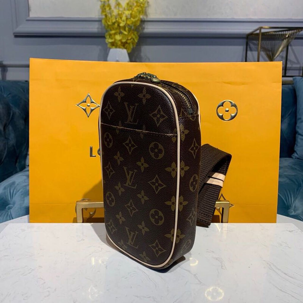 Louis Vuitton Pochette Gange Monogram Canvas For Women, WoBags, Crossbody Bags 9.1in/23.1cm Louis Vuitton M51870