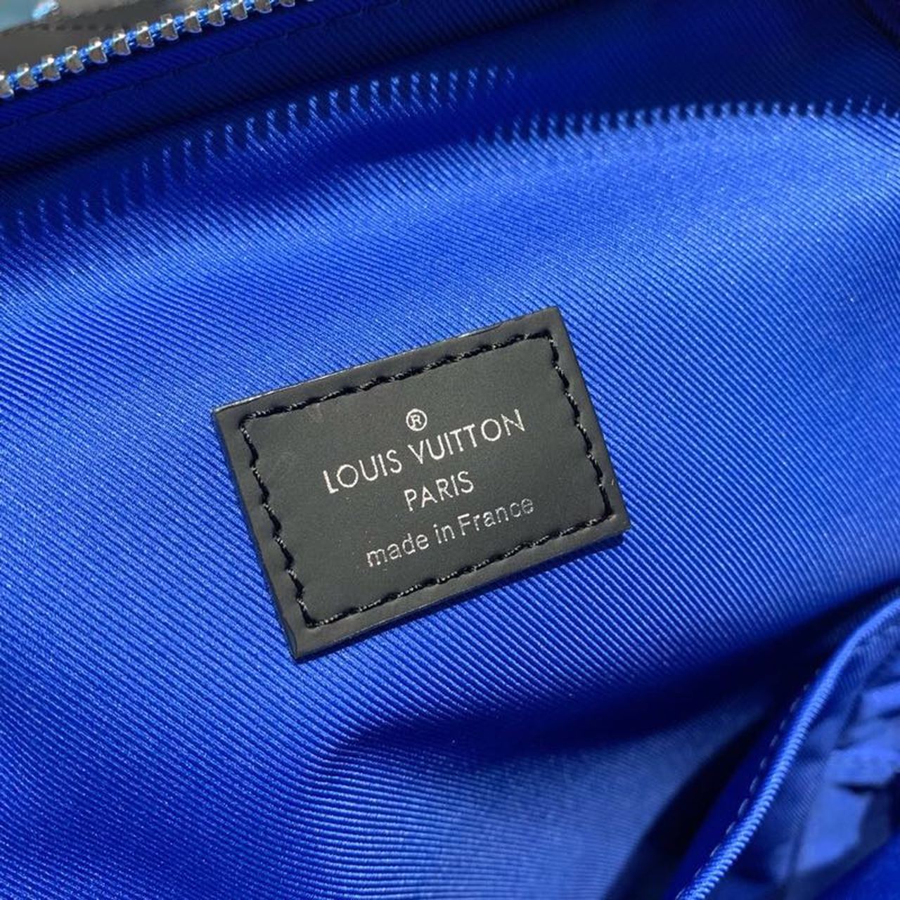 Louis Vuitton Avenue Sling Bag Damier Graphite Canvas Blue For Men, Bags, Crossbody Bags 12.2in/31cm Louis Vuitton N40008
