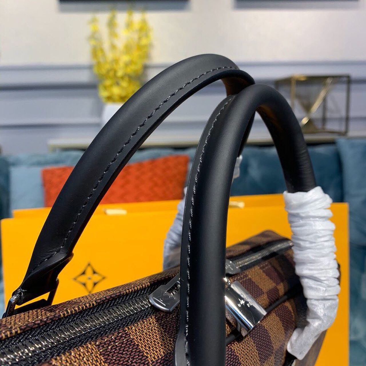 Louis Vuitton Porte Documents Voyage PM Damier Ebene Canvas For Women,  Shoulder And Crossbody Bags 14.6in/37cm Louis Vuitton N41466