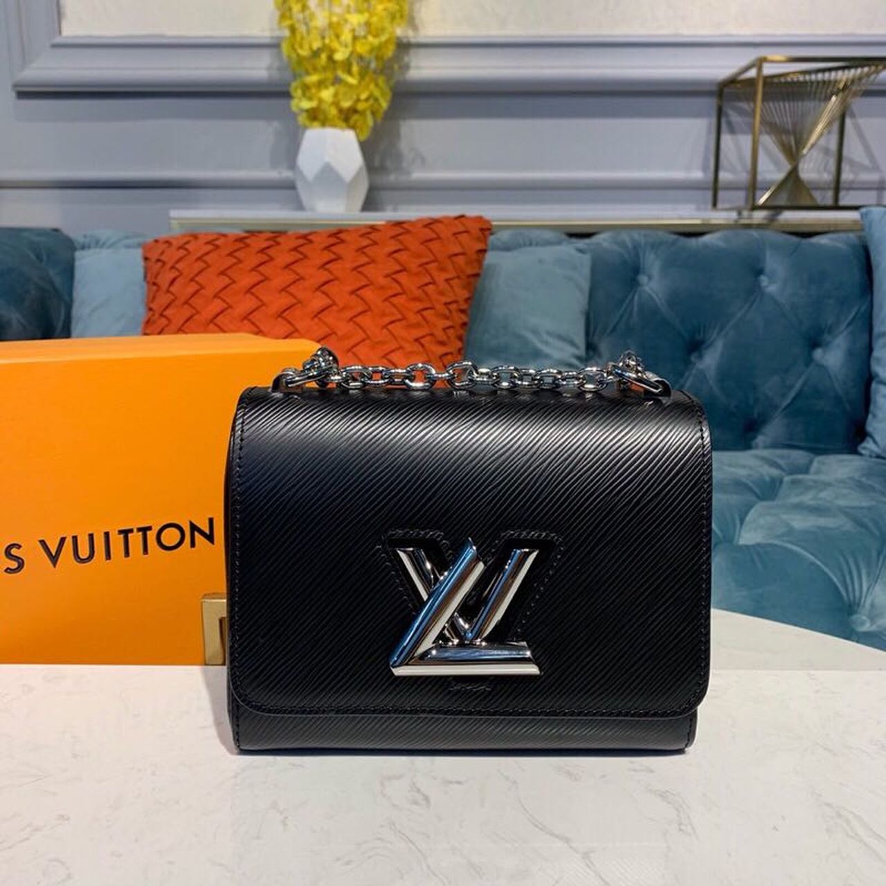 Louis Vuitton Twist PM Epi Black For Women,  Shoulder And Crossbody Bags 7.5in/19cm Louis Vuitton M80836