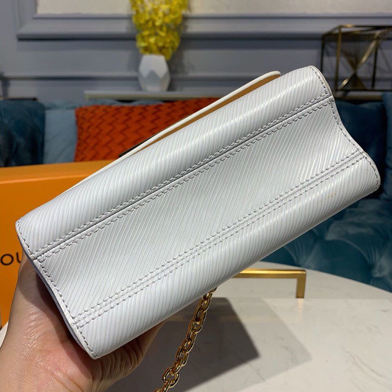 Louis Vuitton Twist PM Epi White For Women,  Shoulder And Crossbody Bags 7.5in/19cm Louis Vuitton M54278