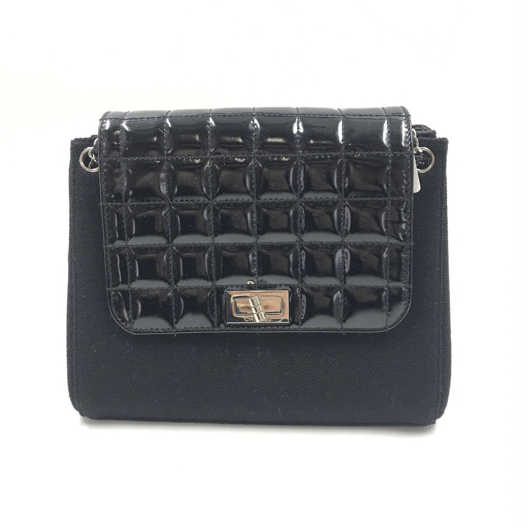 Chanel Chocolate Bar Patent Leather Shoulder Women's Bag