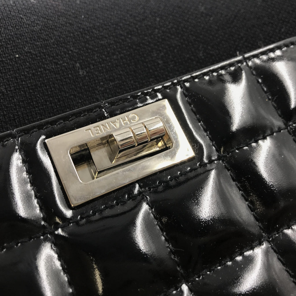 Chanel Chocolate Bar Patent Leather Shoulder Women's Bag