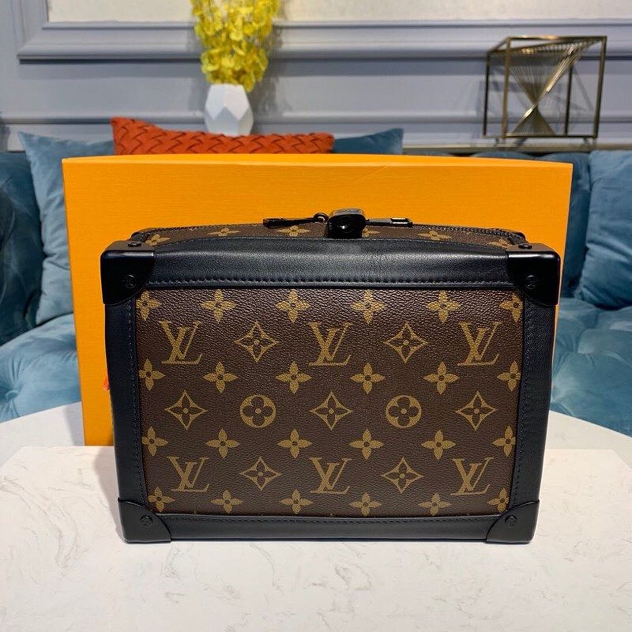 Louis Vuitton Soft Trunk Monogram Canvas For Men, Bags, Shoulder And Crossbody Bags 9.8in/25cm Louis Vuitton M44478