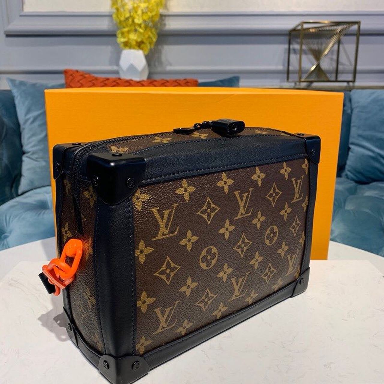 Louis Vuitton Soft Trunk Monogram Canvas For Men, Bags, Shoulder And Crossbody Bags 9.8in/25cm Louis Vuitton M44478