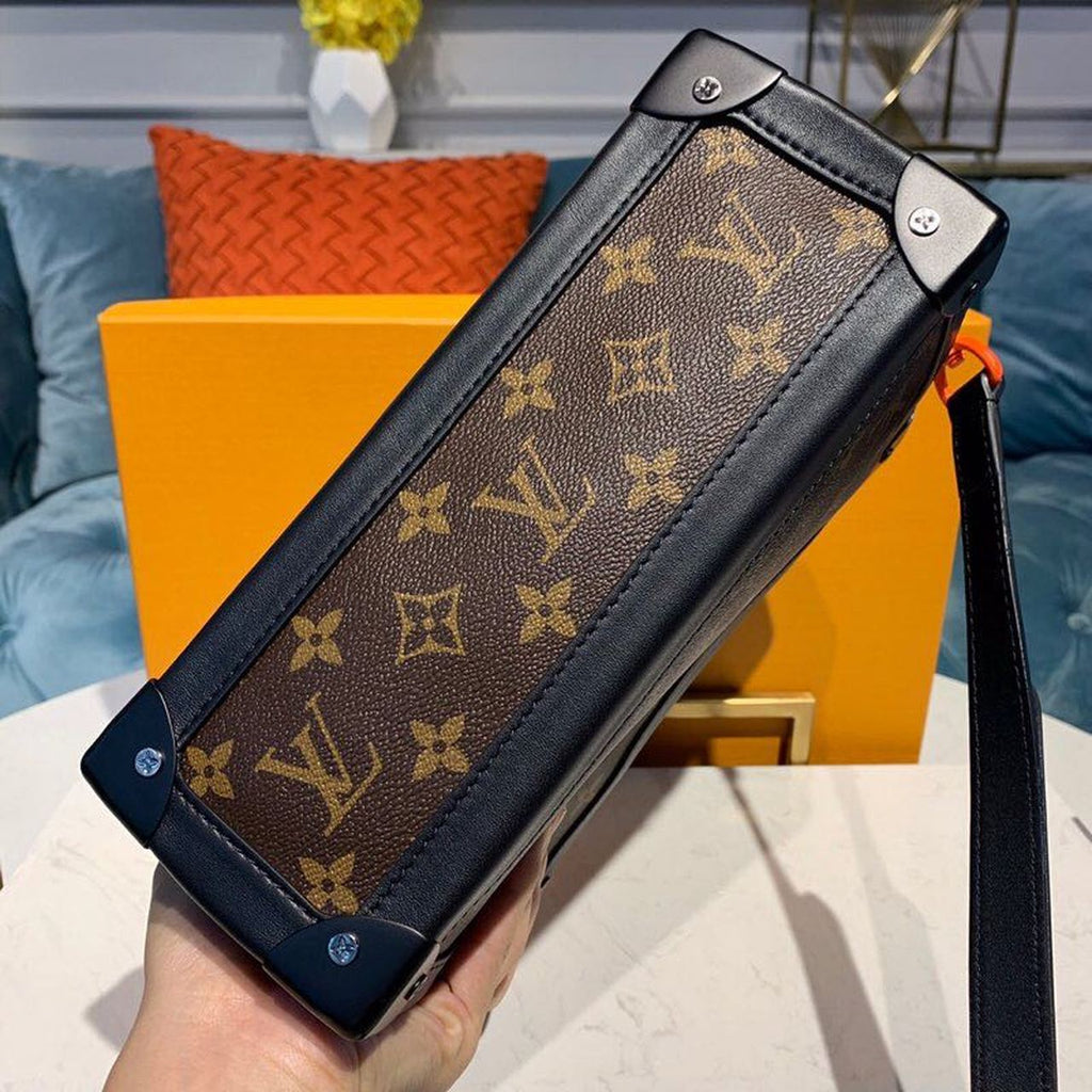 Louis Vuitton Soft Trunk Monogram Canvas For Men, Bags, Shoulder And Crossbody Bags 9.8in/25cm Louis Vuitton M44478