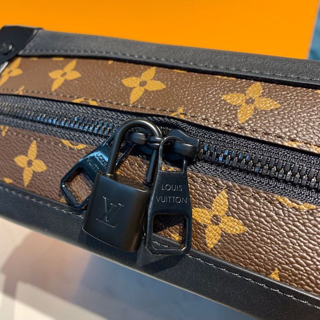 Louis Vuitton Soft Trunk Monogram Canvas For Men, Bags, Shoulder And Crossbody Bags 9.8in/25cm Louis Vuitton M44478
