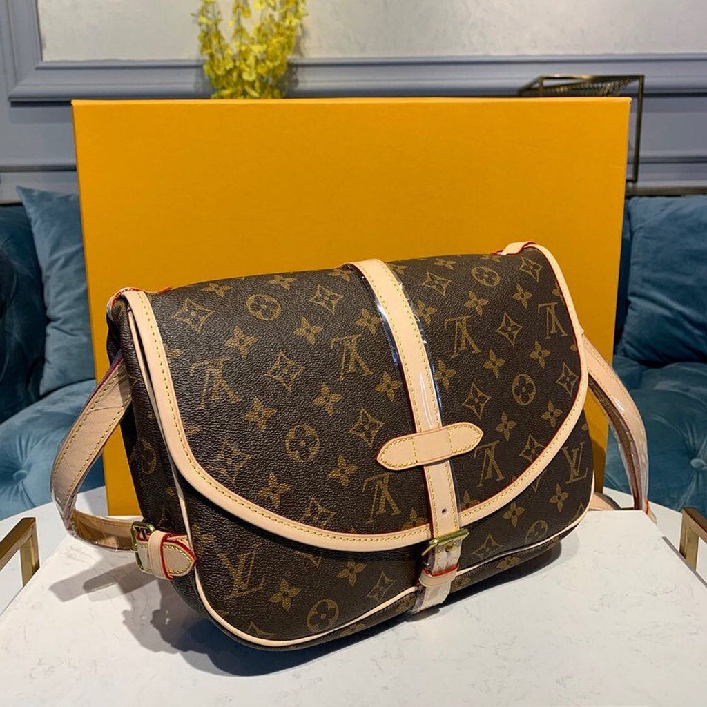 Louis Vuitton Saumur MM Monogram Canvas For Women, WomenÃƒÂ¢Ã¢â€šÂ¬Ã¢â€žÂ¢s Handbags, Shoulder And Crossbody Bags 11.8in/30cm Louis Vuitton M40710