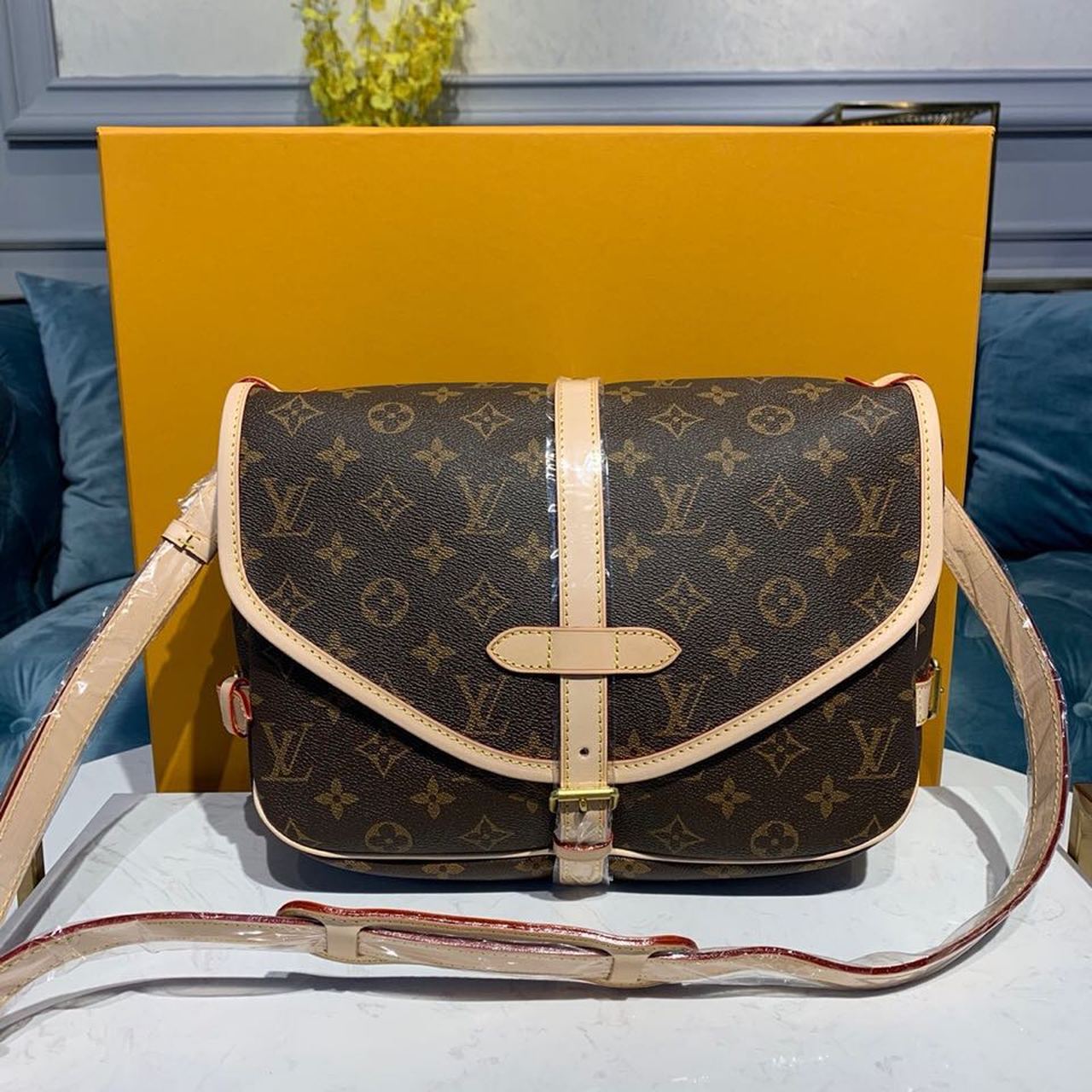 Louis Vuitton Saumur MM Monogram Canvas For Women, WomenÃƒÂ¢Ã¢â€šÂ¬Ã¢â€žÂ¢s Handbags, Shoulder And Crossbody Bags 11.8in/30cm Louis Vuitton M40710