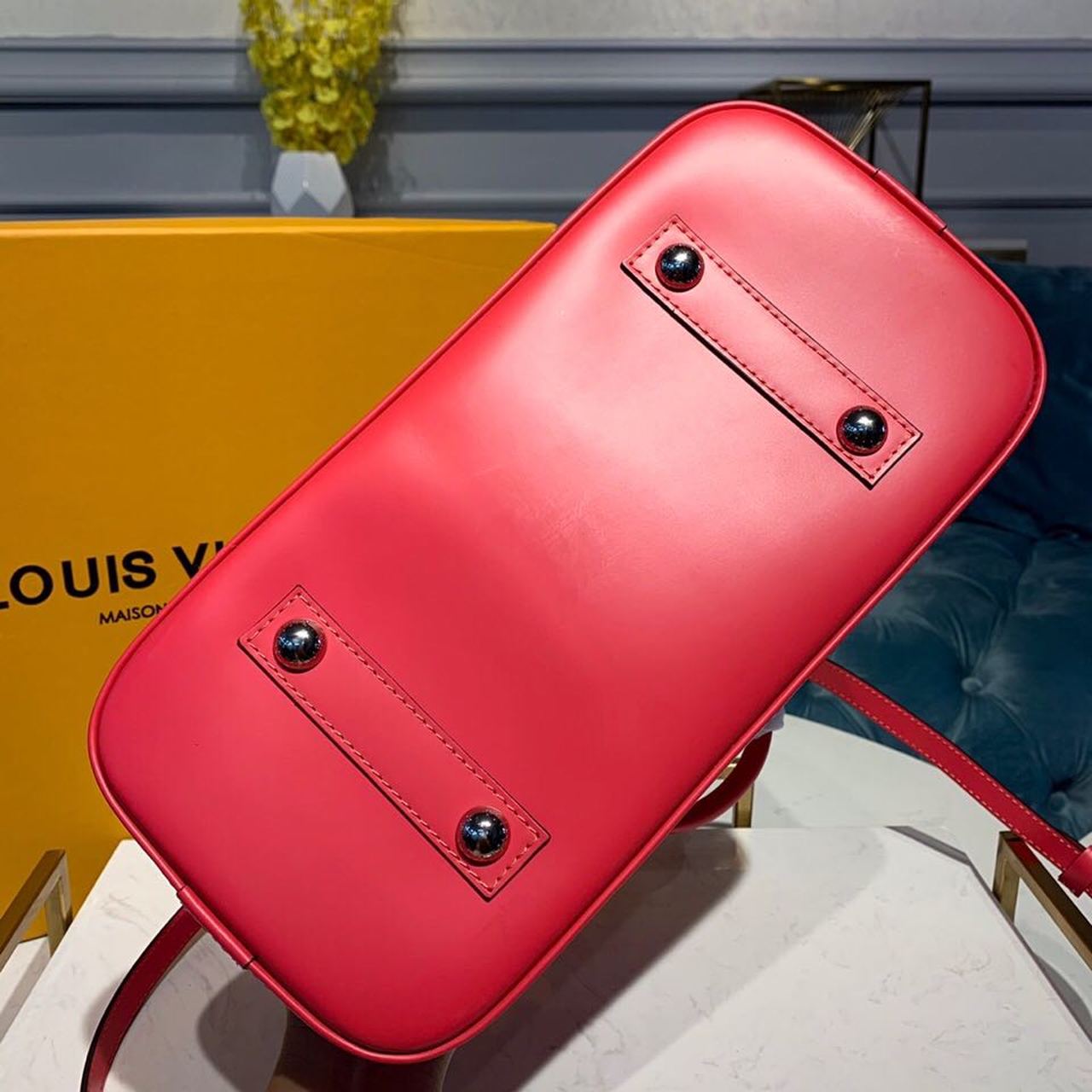 Louis Vuitton Alma PM Epi Hot Pink For Women, WomenÃƒÂ¢Ã¢â€šÂ¬Ã¢â€žÂ¢s Handbags, Shoulder And Crossbody Bags 12.6in/32cm Louis Vuitton
