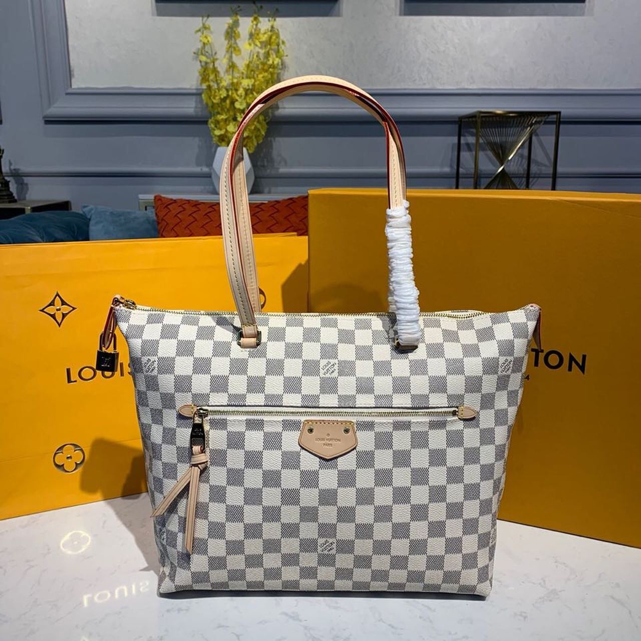 Louis Vuitton Lena MM Damier Azur Canvas For Women, WomenÃƒÂ¢Ã¢â€šÂ¬Ã¢â€žÂ¢s Handbags, Shoulder Bags 13in/33cm Louis Vuitton N44040