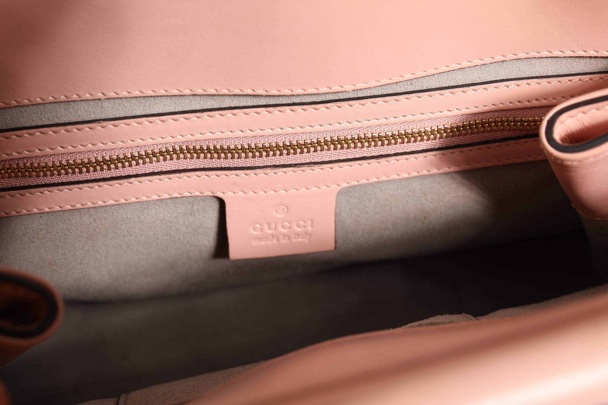 Gucci Pink And White Calfskin Small Nymphaea Top Handle Women's Bag (Pre-Owned)