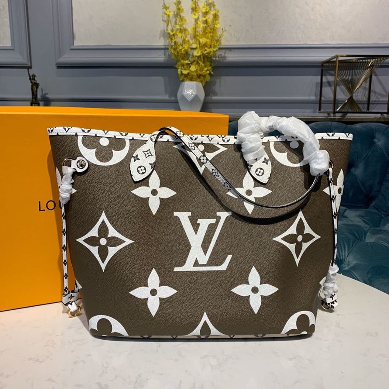 Louis Vuitton Neverfull MM Tote Bag Monogram Canvas Khaki/Beige For Women,  Shoulder Bags 12.2in/31cm Louis Vuitton M44568