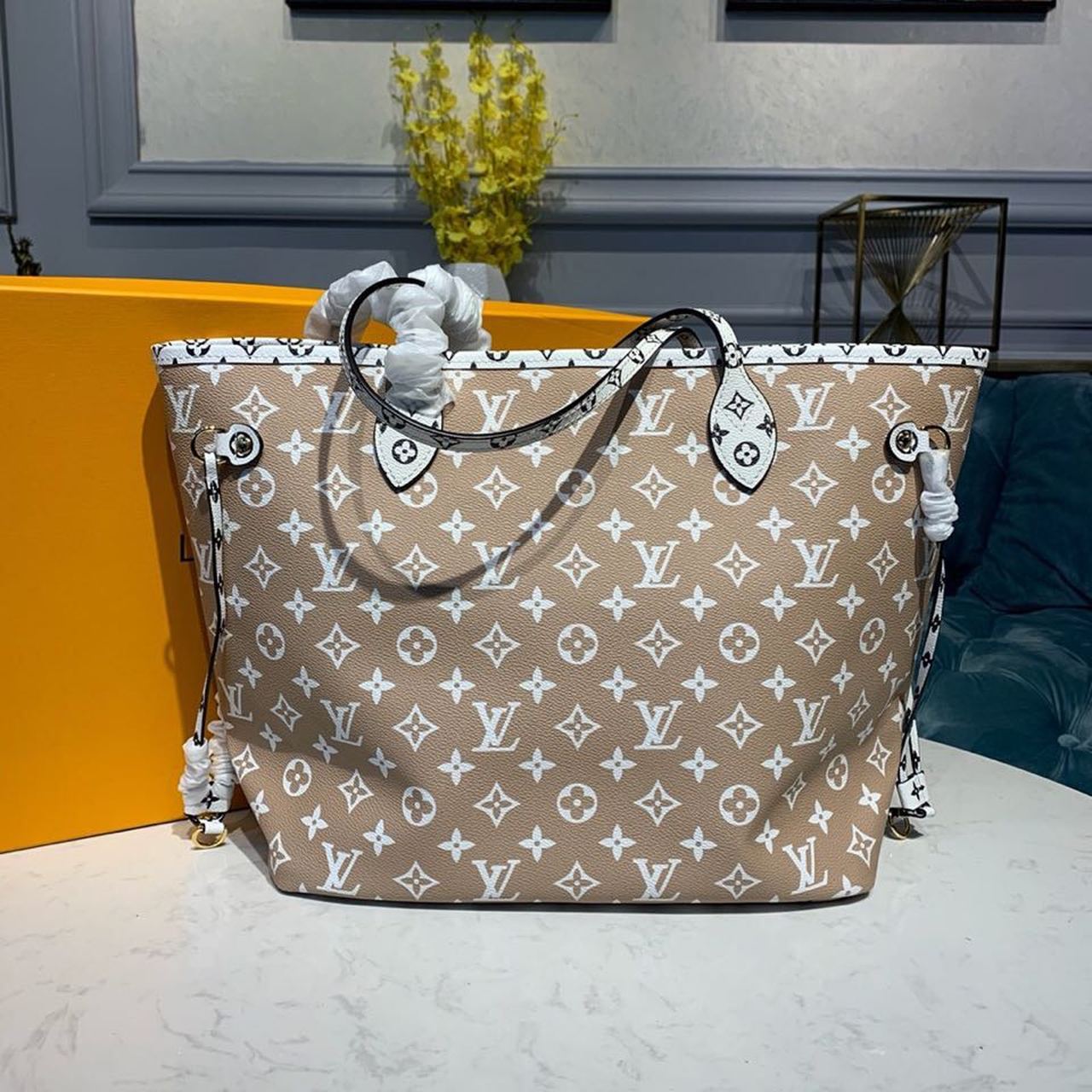 Louis Vuitton Neverfull MM Tote Bag Monogram Canvas Khaki/Beige For Women,  Shoulder Bags 12.2in/31cm Louis Vuitton M44568
