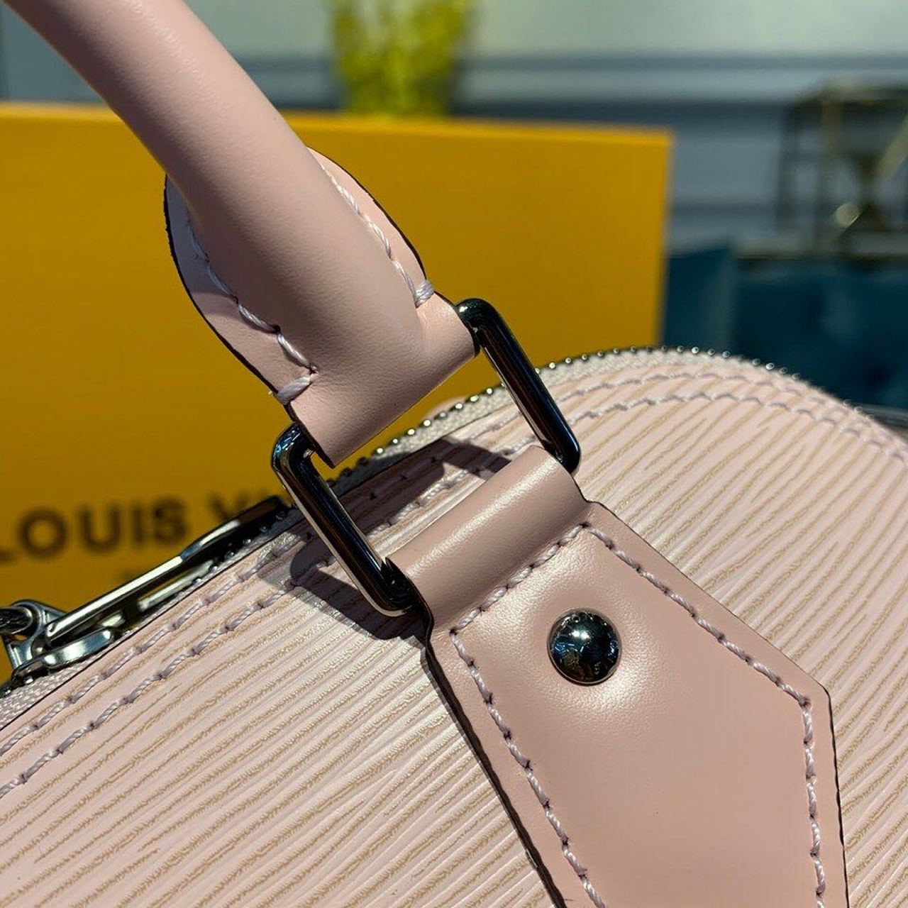 Louis Vuitton Alma BB Epi Rose Ballerine Pink For Women,  Shoulder And Crossbody Bags 9.2in/23.5cm Louis Vuitton M41327