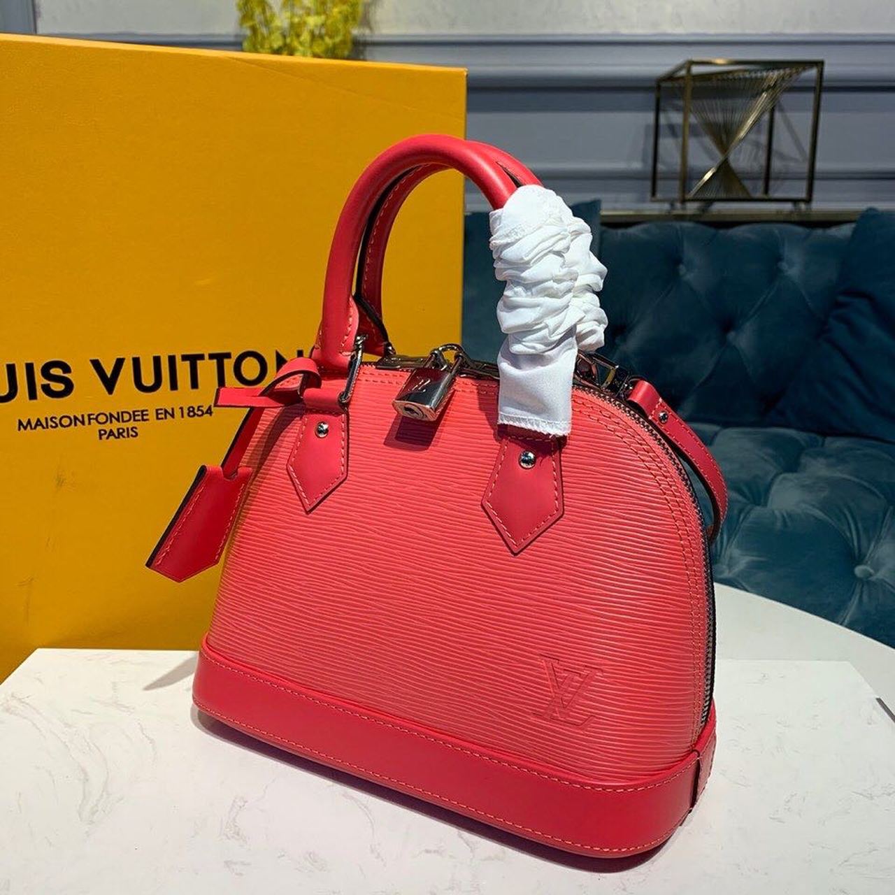 Louis Vuitton Alma BB Epi Hot Pink For Women, Women’s Handbags, Shoulder And Crossbody Bags 9.2in/23.5cm Louis Vuitton