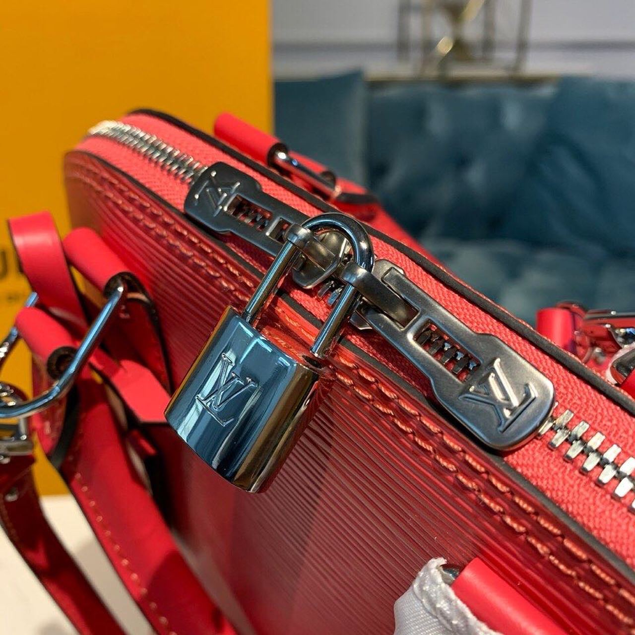 Louis Vuitton Alma BB Epi Hot Pink For Women, Women’s Handbags, Shoulder And Crossbody Bags 9.2in/23.5cm Louis Vuitton