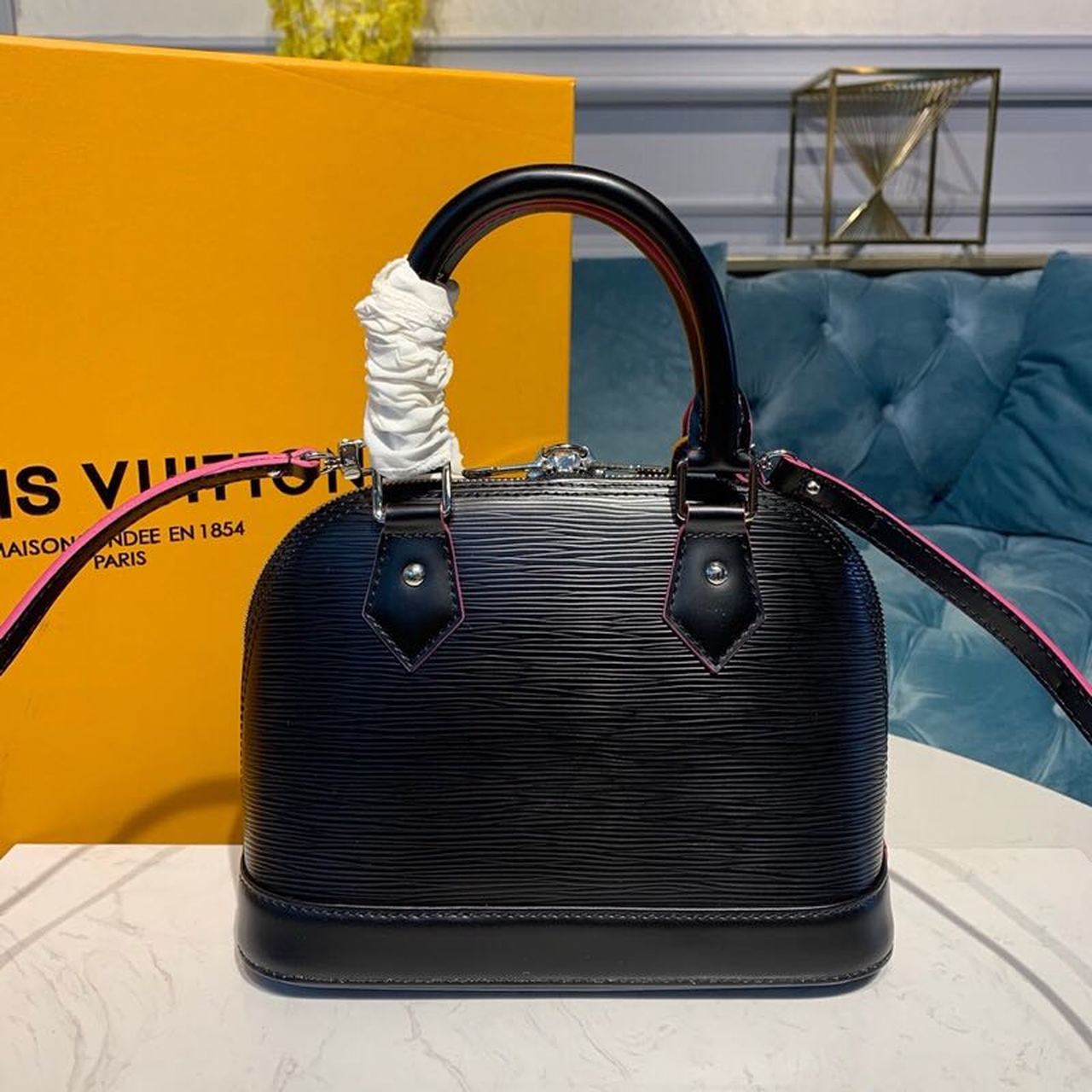 Louis Vuitton Alma BB Epi Black/Pink For Women,  Shoulder And Crossbody Bags 9.2in/23.5cm Louis Vuitton
