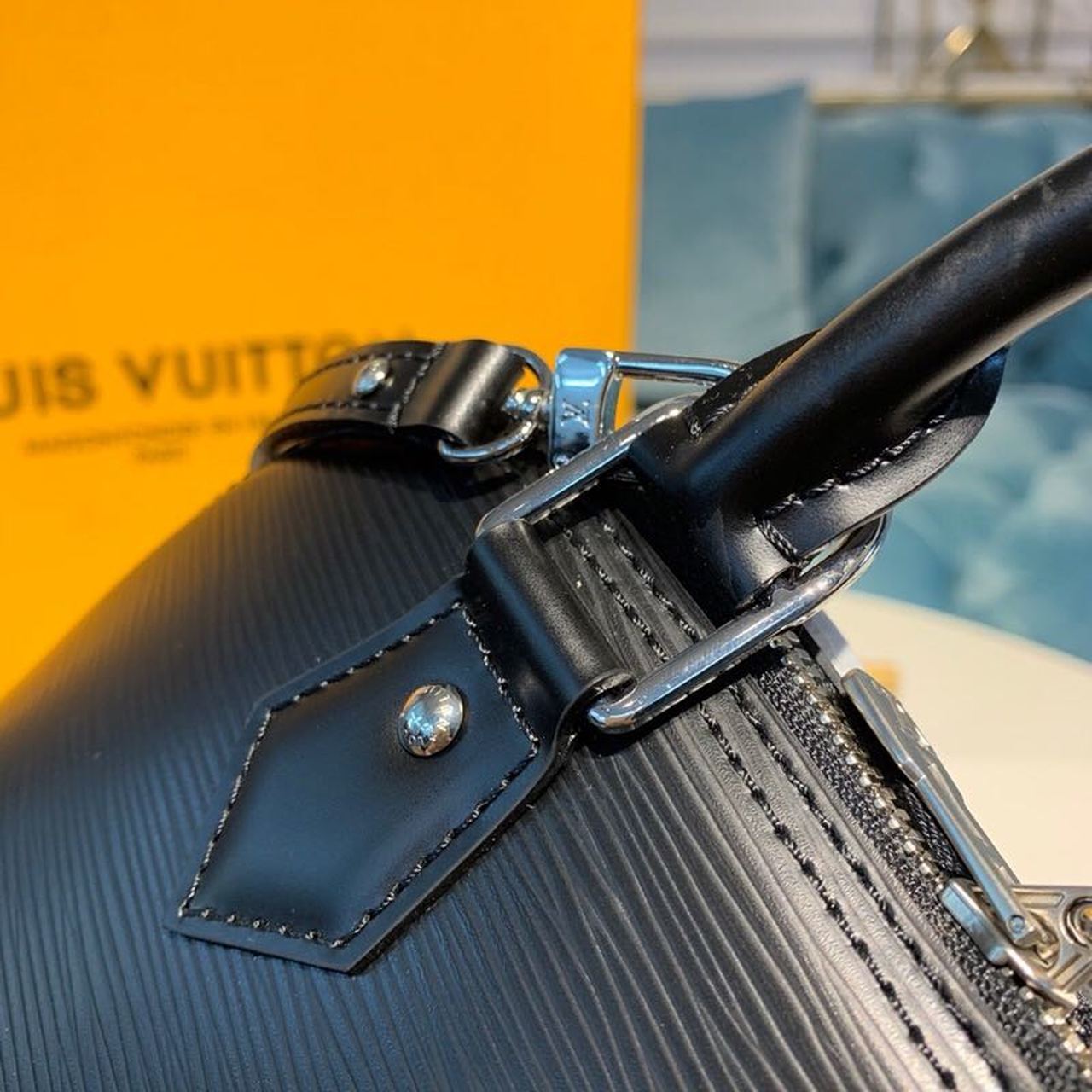 Louis Vuitton Alma Epi Black For Women,  Shoulder And Crossbody Bags 9.2in/23.5cm Louis Vuitton M40862