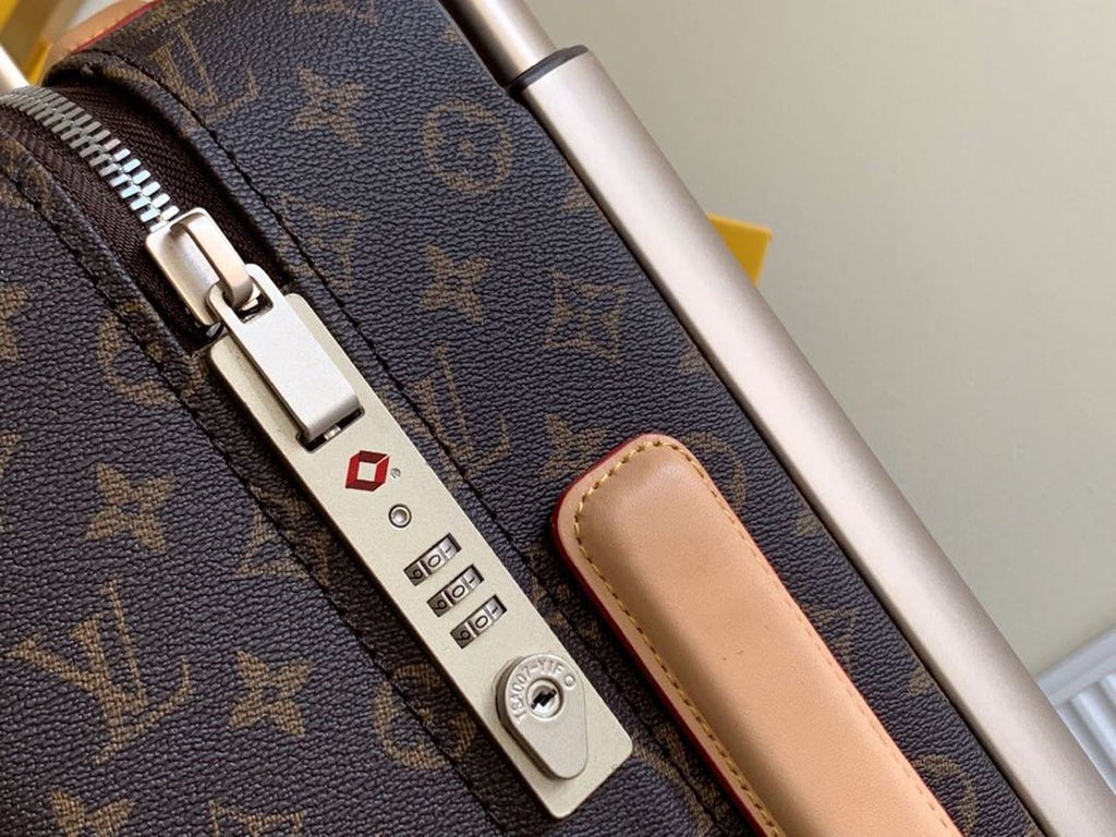 Top Quality Horizon 55 Monogram Canvas For WomLB, WoLuGucciage 21.7in/55cm Top Quality M23203