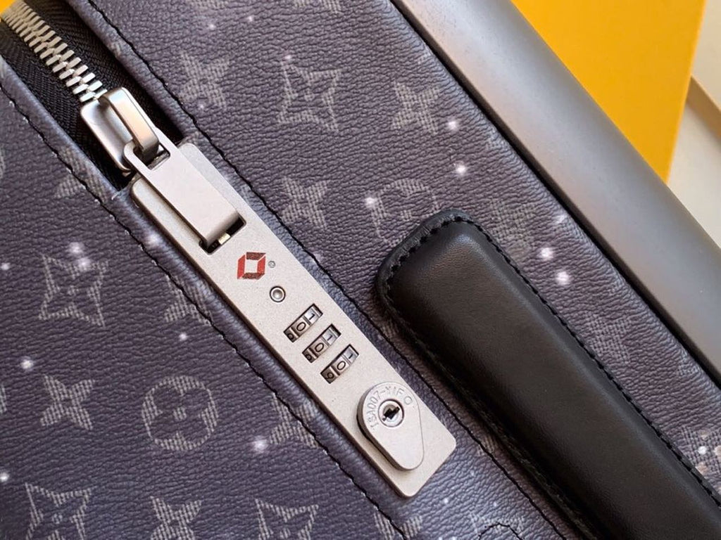 Top Quality Horizon 55 Monogram Galaxy Canvas For WomLB, WoLuGucciage 21.7in/55cm Top Quality