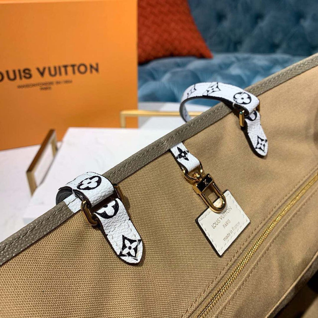Louis Vuitton OnTheGo GM Tote Bag Monogram Giant Canvas Khaki/Cream/Beige For Women,  Shoulder Bags 16.3in/41.5cm Louis Vuitton M44571