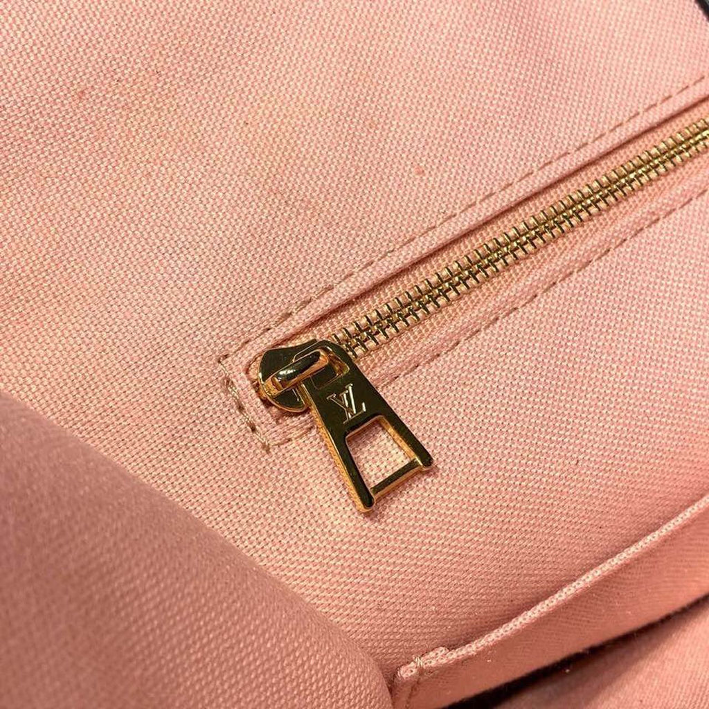 Louis Vuitton OnTheGo GM Tote Bag Monogram Giant Canvas Red/Pink/Yellow For Women,  Shoulder Bags 16.3in/41.5cm Louis Vuitton M44569