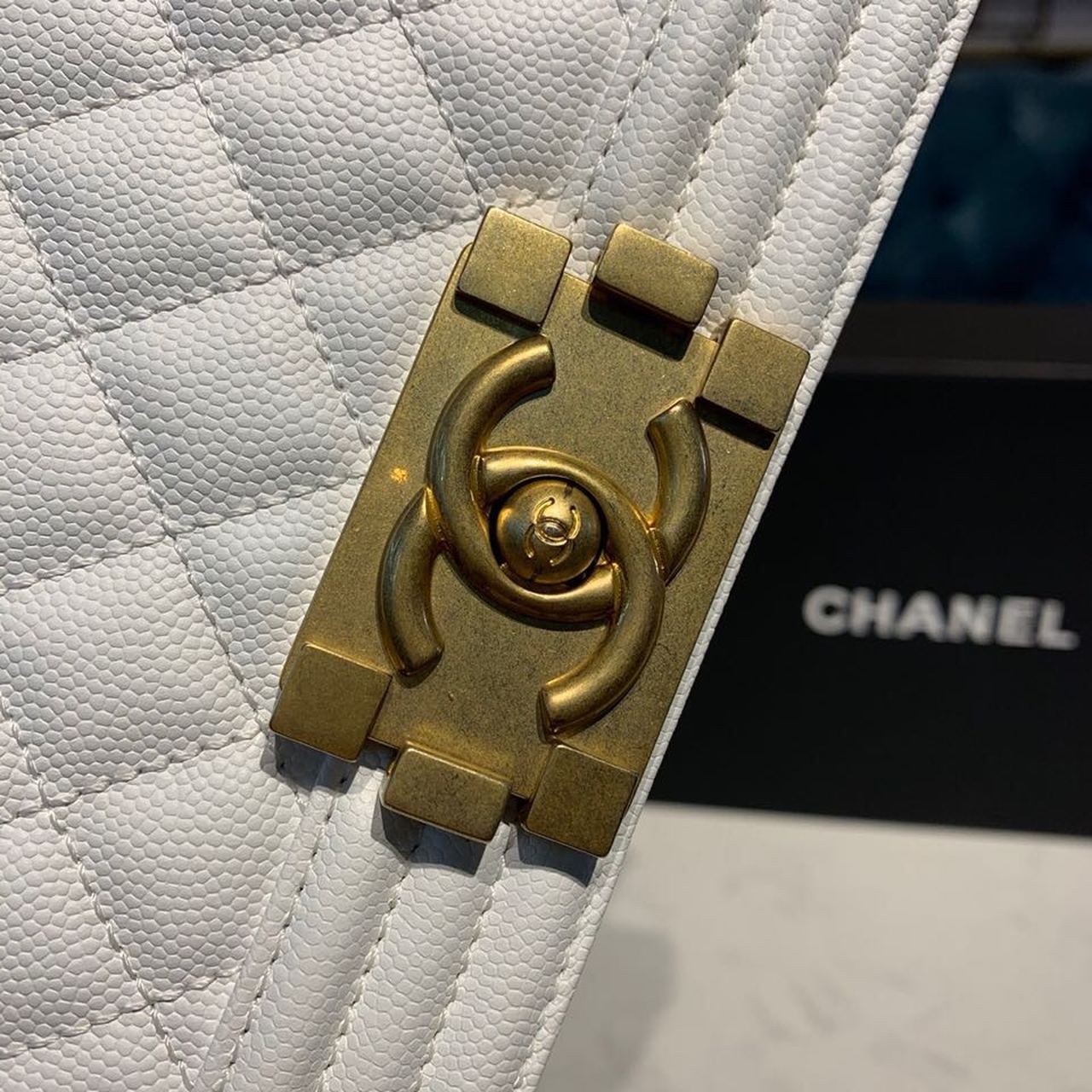 ChanelSmall Boy Handbag White For Women Bags, Shoulder And Crossbody Bags 7.8in/20cm A67085