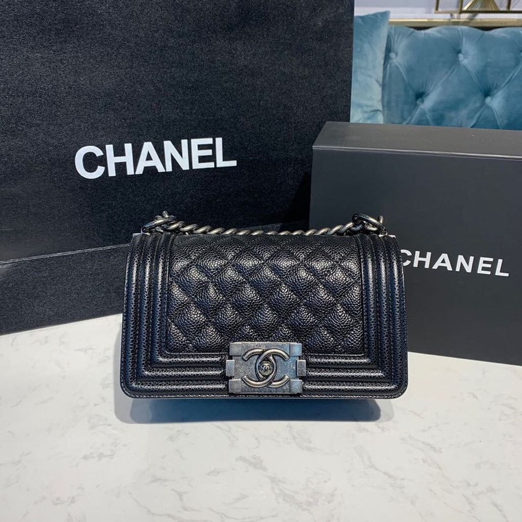 Chanel Small Boy Handbag SiLouis Vuittoner Hardware Black For Women, Women’s Bags, Shoulder And Crossbody Bags 7.8in/20cm A67085