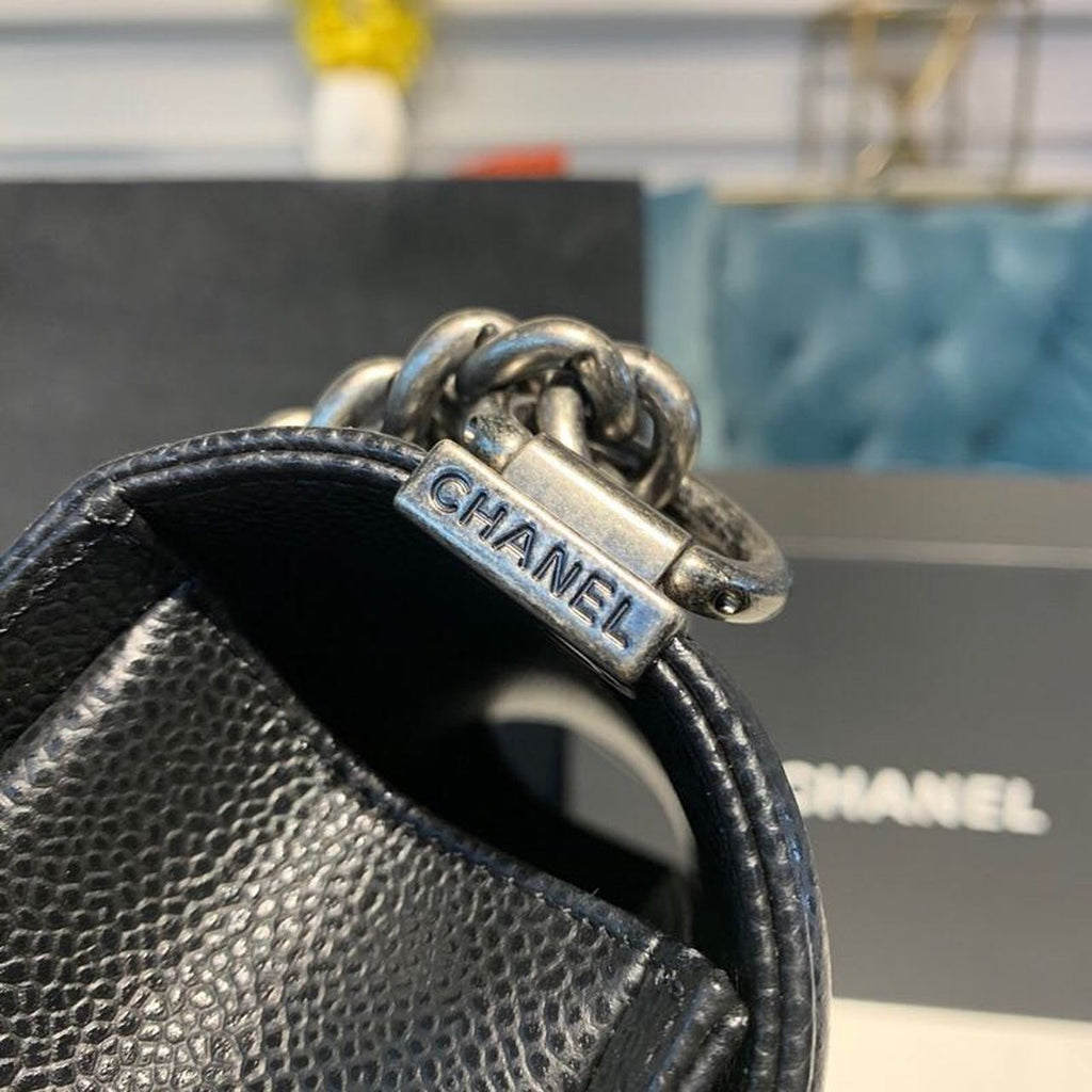 Chanel Small Boy Handbag SiLouis Vuittoner Hardware Black For Women, Women’s Bags, Shoulder And Crossbody Bags 7.8in/20cm A67085