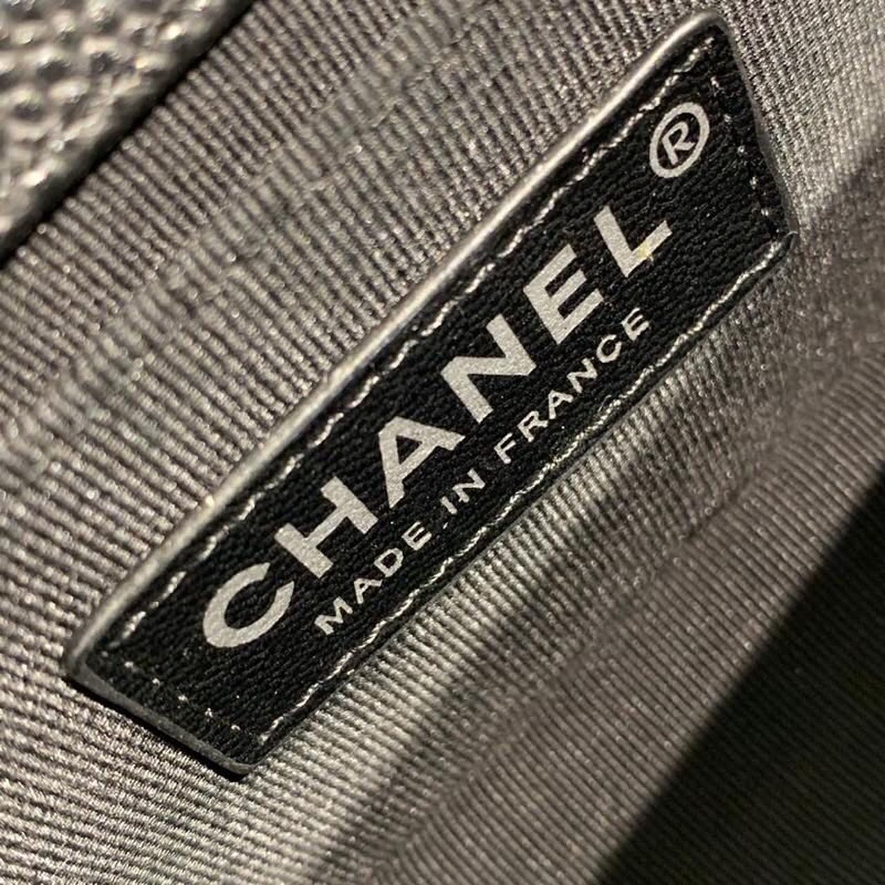 Chanel Small Boy Handbag SiLouis Vuittoner Hardware Black For Women, Women’s Bags, Shoulder And Crossbody Bags 7.8in/20cm A67085