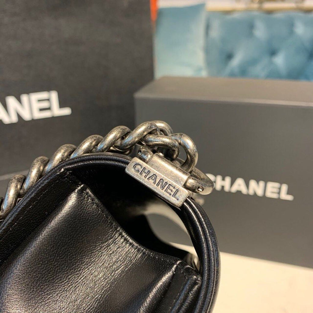 Chanel Small Boy Handbag SiLouis Vuittoner Hardware Black For Women, Women’s Bags, Shoulder And Crossbody Bags 7.8in/20cm A67085