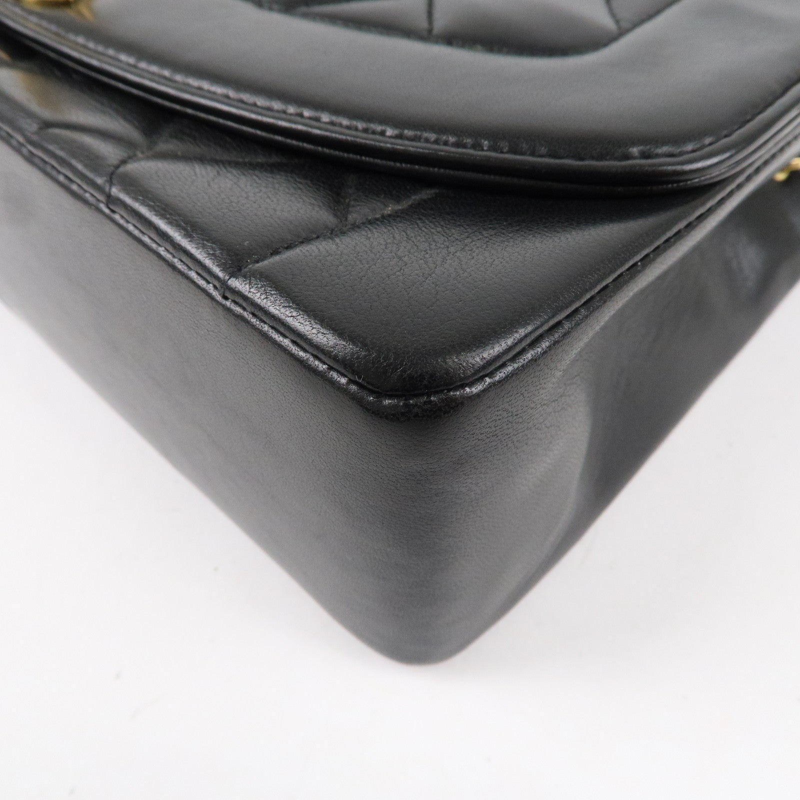 CHANEL Matelasse Lambskin Diana Chain Shoulder Bag Black A01165