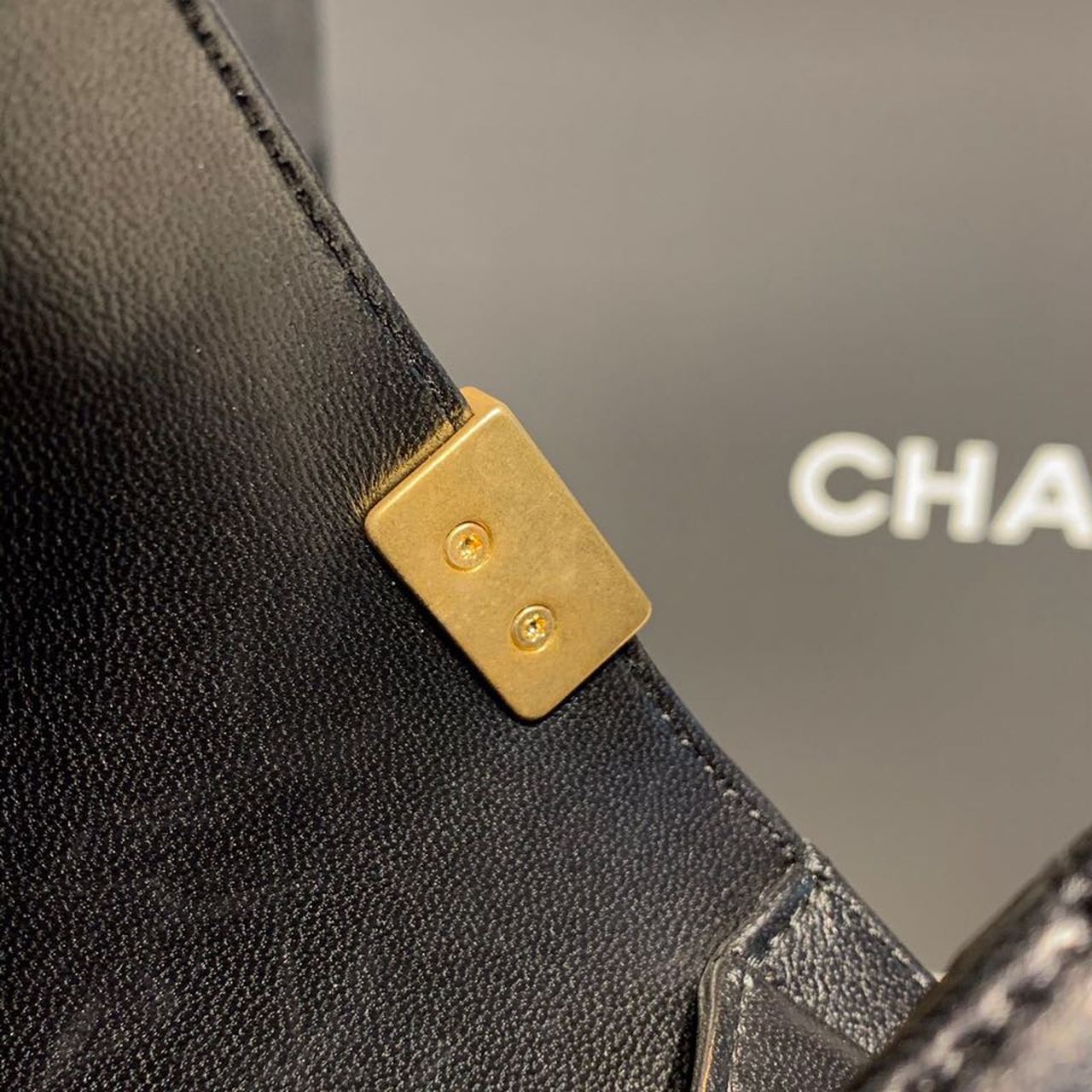 Chanel Boy Handbag Gold Toned Hardware Black For Women Bags, Shoulder And Crossbody Bags 9.8in/25cm A67086